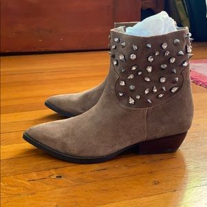 Sam Edelman Avril suede booties